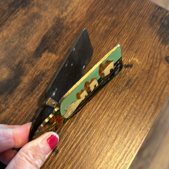 Vintage 1960’s Rare Greek Enamel Brass Clip - Picture 3 of 7